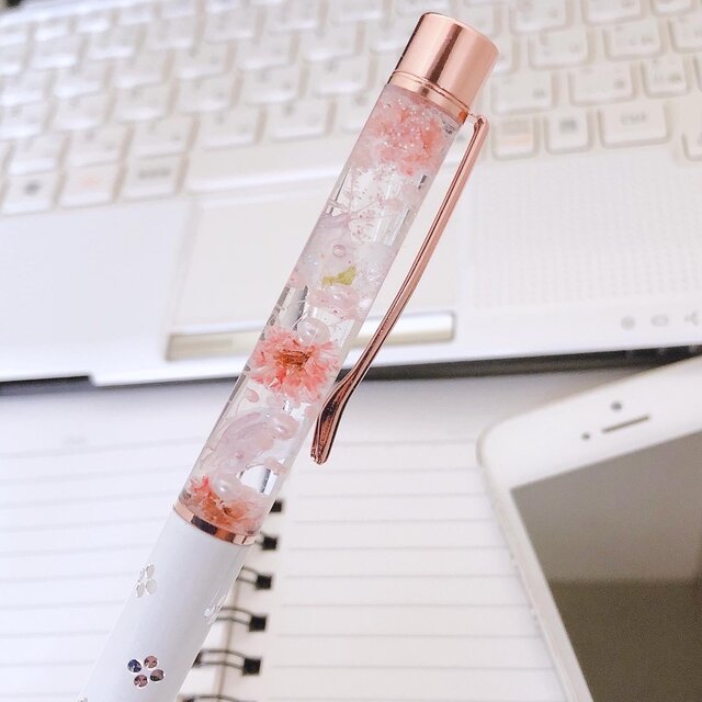 ❁桜ひらひら舞う淡い恋心❁⃘花柄 ハーバリウムボールペン